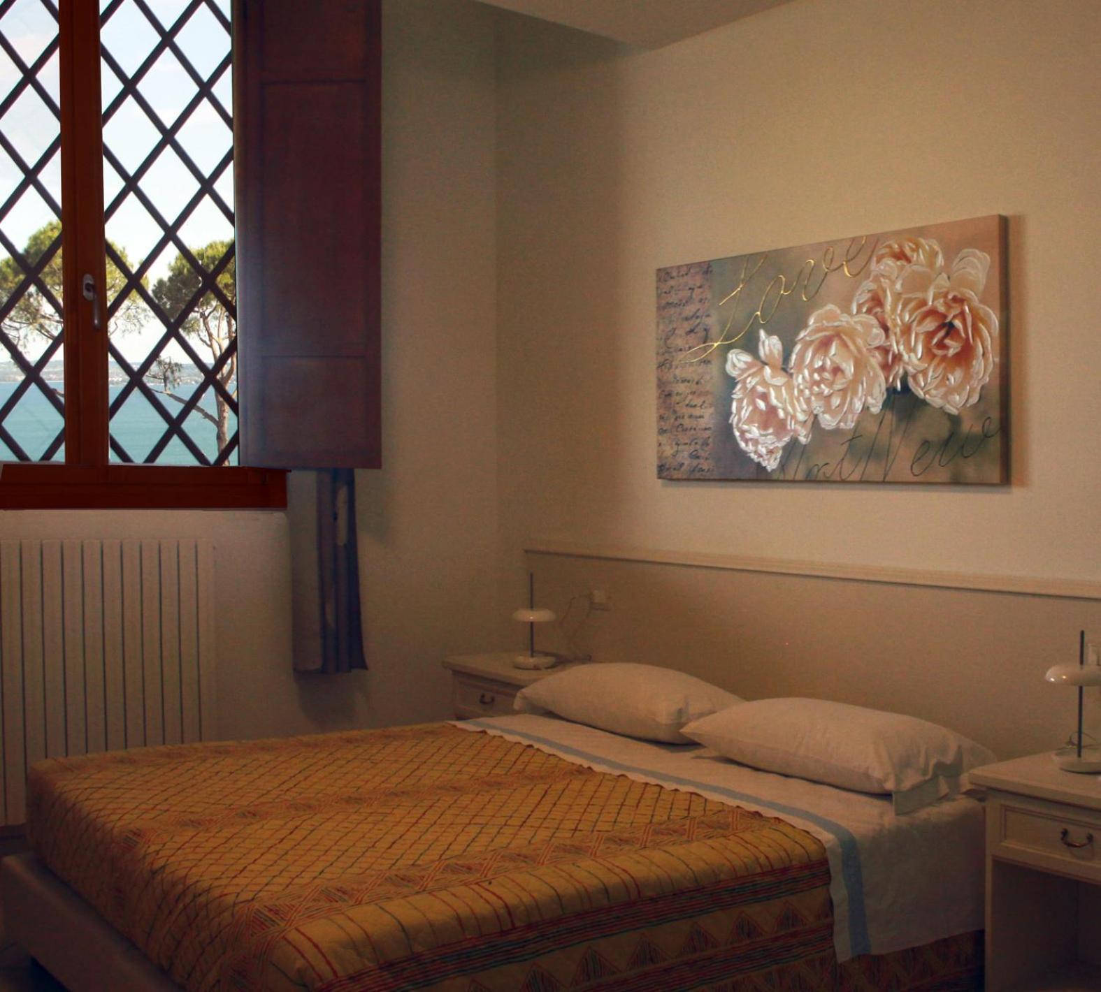 Agriturismo Nonna Bettina Moniga del Garda Rom bilde